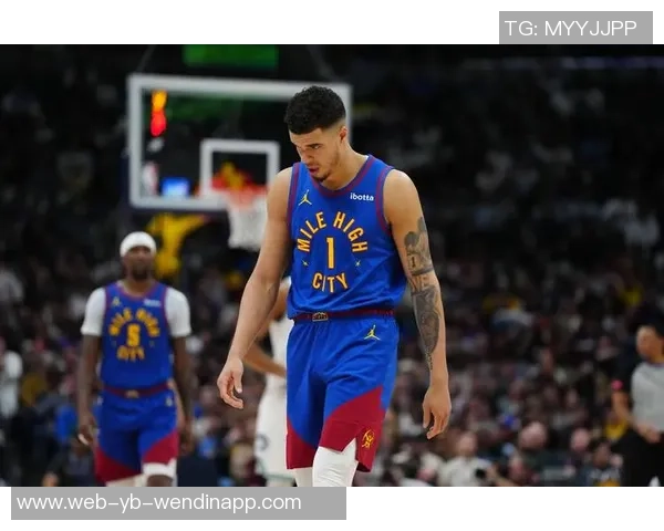 小莫布里表现平平16投仅中6得14分8板5助3断1帽正负值13